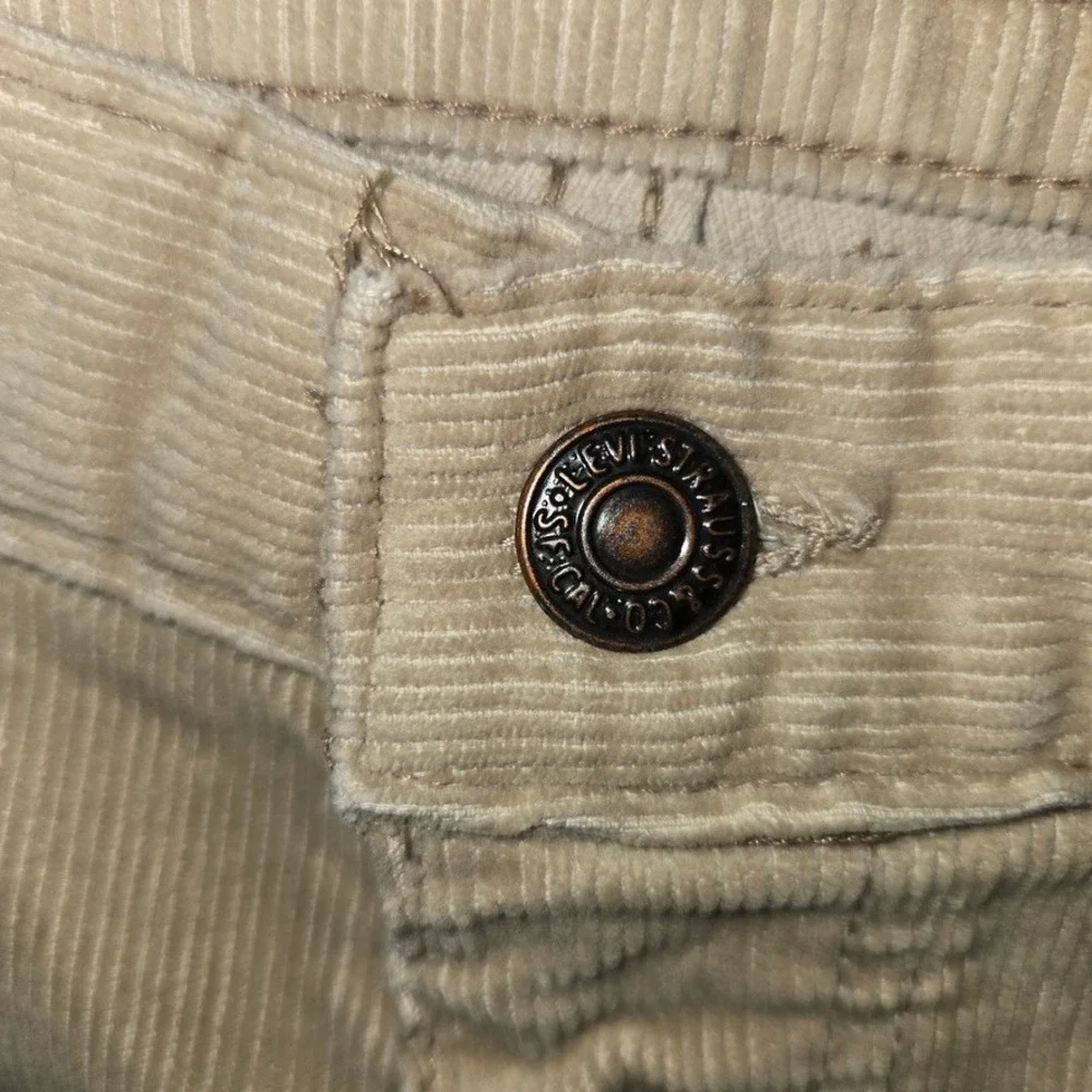 Vintage Levis 625 Tan Corduroy Bell Bottom Flare Pants White Tab 625-1521 30x31